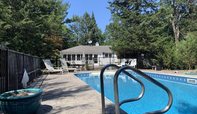 The Hudson Escape – Pool, Hot Tub, & 13 private acres of fun!