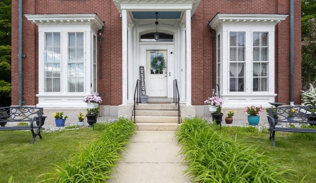The Jeremiah Mason House B & B