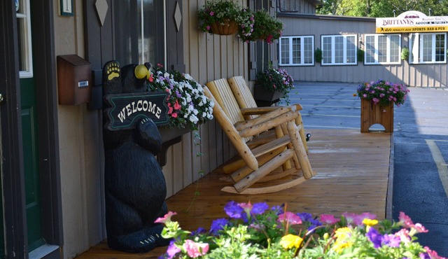 The Kancamagus Lodge