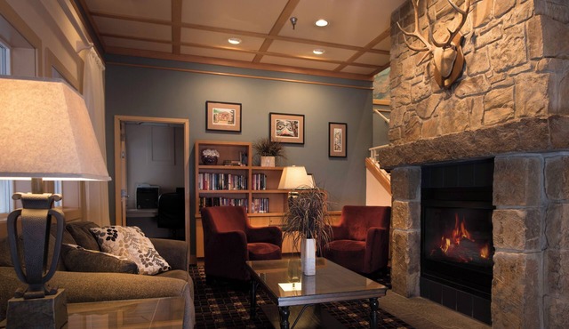 The Landing Hotel & Restaurant