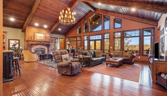 The Lodge at Rock Canyon + Free Tickets + Year-Round Hot Tub