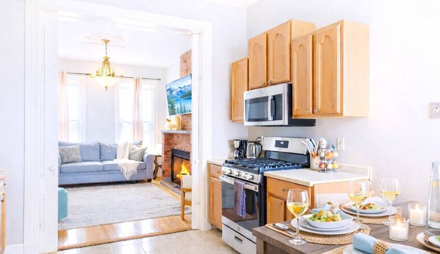 The Matisse: Walk to Yale & Wooster SQ + Parking!