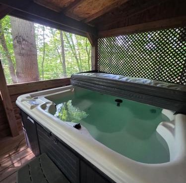 The Old Moonshiners at Avenwood Cabins
