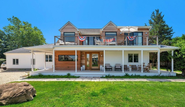 The Orient Retreat - Luxury Designer Retreat w/Water Views in Orient, New York