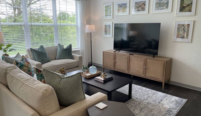 The Queen of Dublin | Luxury 2BR Near Bridge Park | Pool + Gym