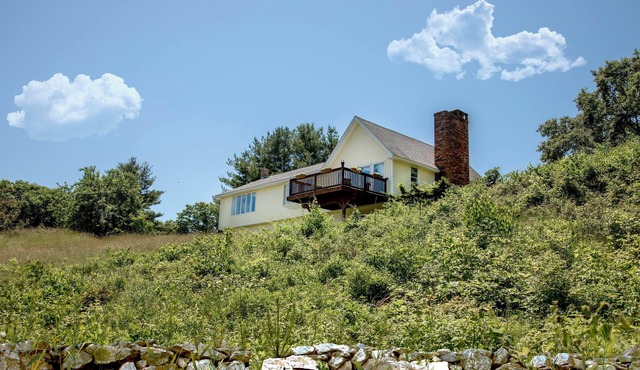 The Ranch at the Ponderosa. Spacious, quiet, and beautiful views!