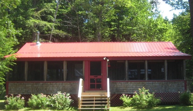 The Red Roof Cabin on Lake Pocomoonshine