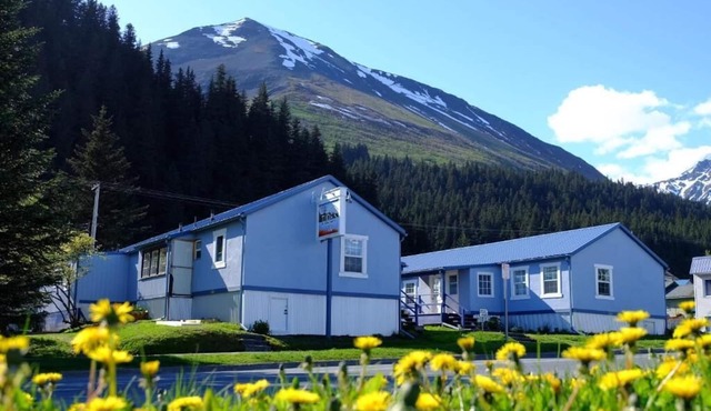 The Tides Inn