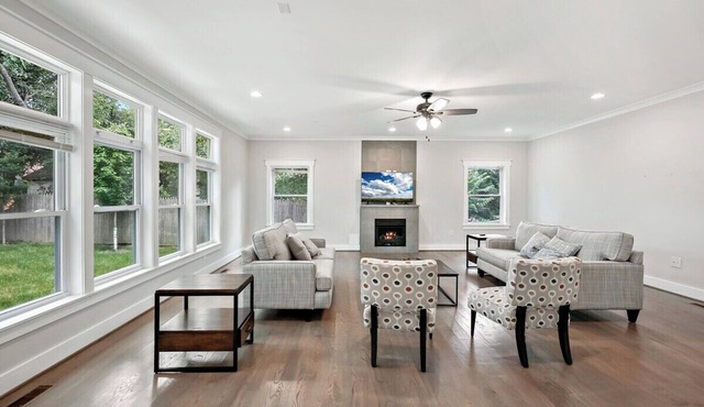 The Ultimate Luxury | Yard | Jacuzzi | Garage