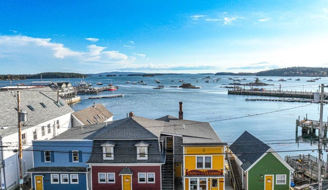The Victory Chimes - Inn on the Harbor