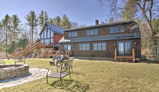 Timeless Red Sox Retreat w/Scenic Mountain Views!