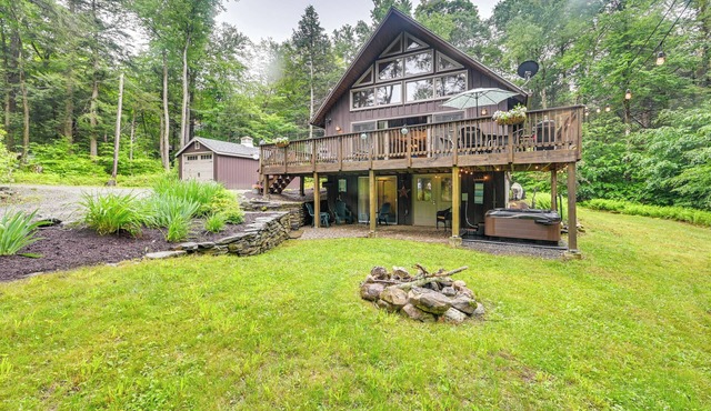 Tolland Cabin w/Private Hot Tub & Grill!