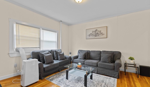 Totally Renovated 3Br Apartment