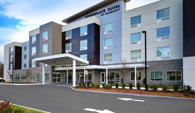 TownePlace Suites by Marriott Fall River Westport