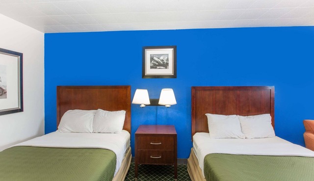 Travelodge by Wyndham Great Bend