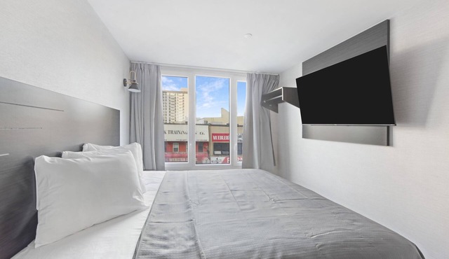 Tremont Hotel