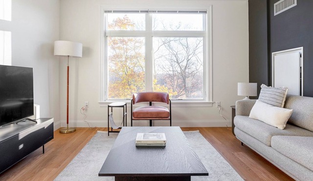 Trendy Chestnut Hill 1BR w/ W/D & Gym, nr Hancock Village, by Blueground