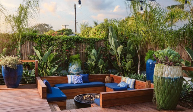 Tropical Beach Paradise w/Spa ● Steps to Ocean Bluff and Sand ● Pet Friendly