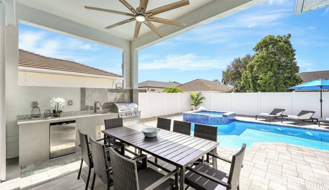 Twin Tides | 2 Side-by-Side Homes w/Pools + Spas