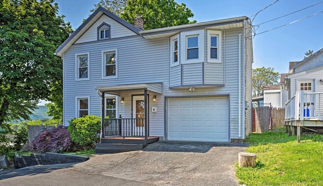 Updated Home w/Patio Half Mile to West Point
