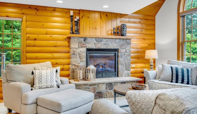 Ursa Major House - Quiet family getaway, minutes from skiing, hiking, biking.