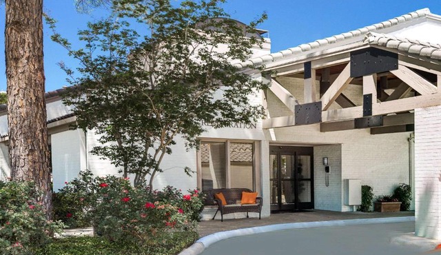 Value Suites Extended Stay - Arlington