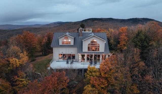 Vermont`s Mountain Villa: Hot tub, Ski views, Pet+