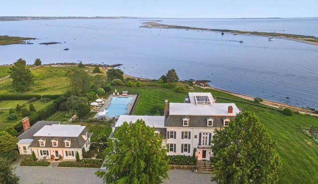 Villa Salt Acres — Idyllic East Coast Estate in Stonington