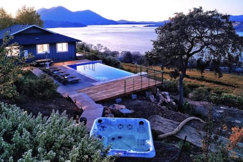 Vineyard Setting With 180 Panoramic Lake Views