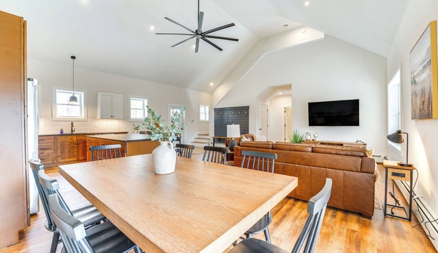 Walk to Beach & Sebago Lake: Luxe Family Getaway!