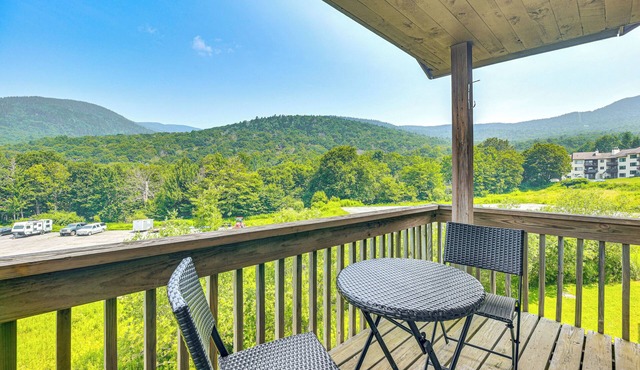 Walk to Bolton Valley Resort: Condo w/Mtn Views!