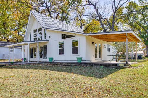 Walk to Grand Lake: Family Escape in Afton!
