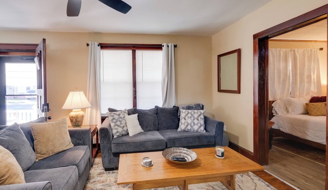 Walk to Main St & Campus! Dtwn Radford Home
