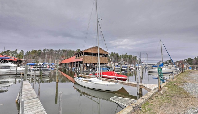 Walk to Marina: Cute Gilford Cottage w/Grill