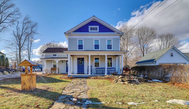 Walk to Memorial Park: Pet-Friendly Bethlehem Home