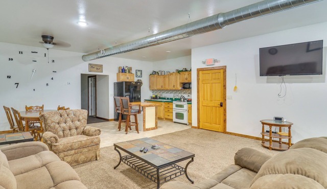 Walkable Main St Studio Near Lake Cochrane