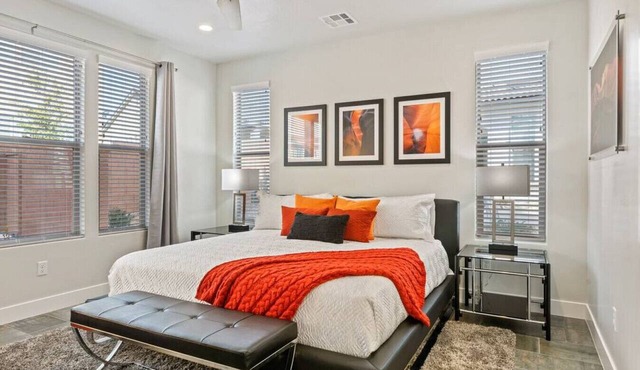 Wanderlust: Luxury 5 BR/4 BA Home and Retreat