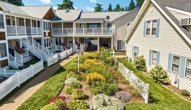 Waterfront 2-bedroom condo on Lake Winnisquam, in quaint Tilton.
