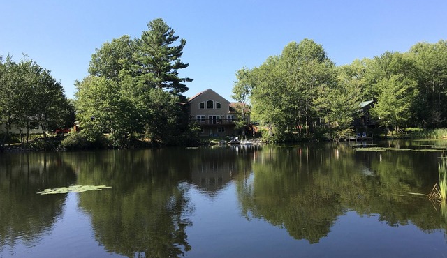 Waterfront Ashmere Lake House Near Berkshire Attractions
