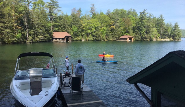 Waterfront Cabin located on Northern Lake George near Gull Bay