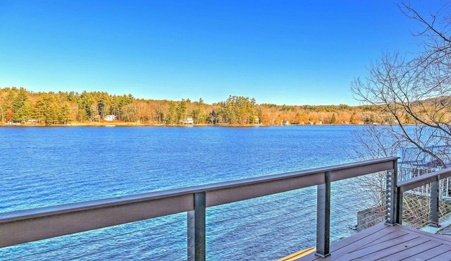 Waterfront Cottage: 10 Min to Great Barrington!