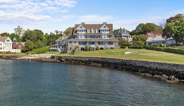 Waterfront Estate in Groton – 10 Bedrooms, Private Pier, & Beach Access