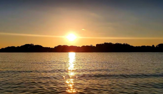 Waterfront Mobile Home w Private Dock on Lake Tawakoni