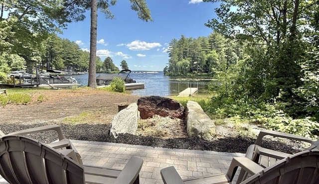WATERFRONT NEWER HOME WITH A DOCK. 4 BEDROOM 2 BATH.