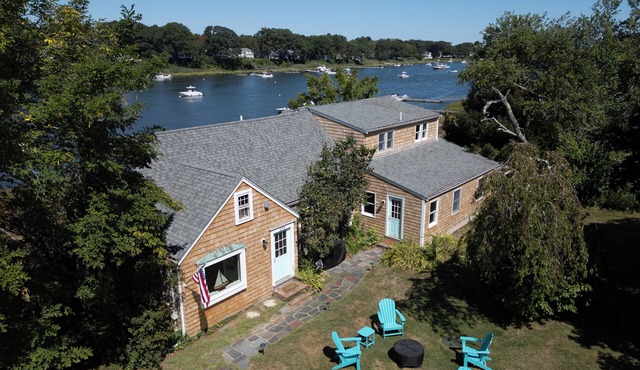 Waterfront on the Parker River! Close to beaches and Newburyport. Pet-Friendly