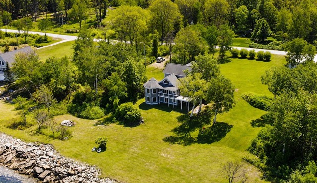 Waterfront Retreat with Panoramic Water Views- 4 Bedroom/2.5Baths