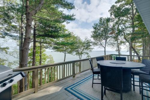 Waterfront Views: Peaceful Chesapeake Bay Escape