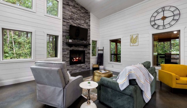 Whispering Retreat | cozy couple cabin | sauna