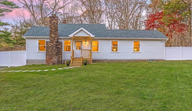 White Cottage East Setauket