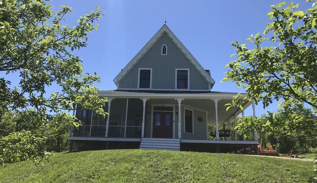 White Mountain Orchard House